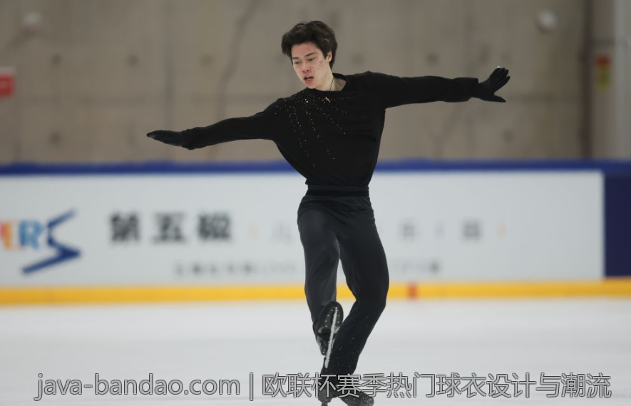 欧联杯赛季热门球衣设计与潮流